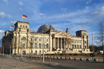 வெளிநாட்டவர்களுக்கு மகிழ்ச்சியை ஏற்படுத்திய ஜெர்மனி!