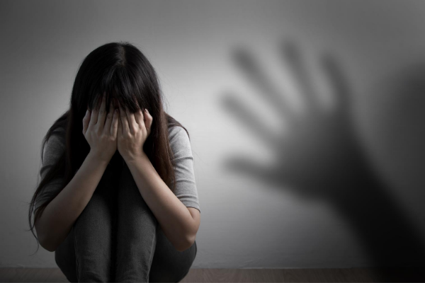 மனவளர்ச்சி குன்றிய யுவதி துஷ்பிரயோகம் - முதியவர் கைது | Father Molested The Mentally Retarded Girl