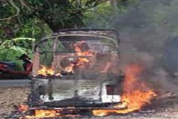 முச்சக்கரவண்டியொன்று தீப்பற்றி கொண்டதில் ஒருவர் பலி