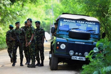யாழில் நள்ளிரவில் இடம்பெற்ற சட்டவிரோத செயற்பாடு ; துரத்திப்பிடித்த அதிரடிப்படை