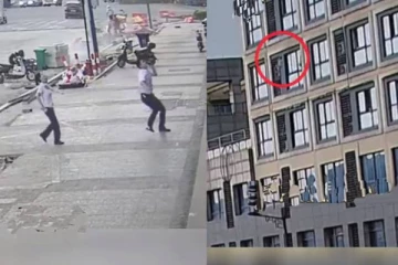 5-வது மாடியிலிருந்து கீழே விழுந்த குழந்தையை பத்திரமாக பிடித்த நபர்! பகீர் காணொளி