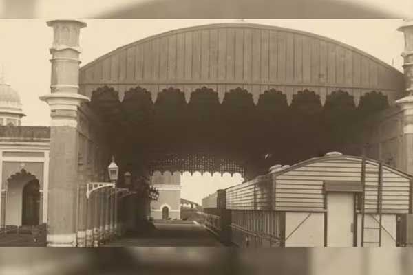 nawab-with-private-railway-station