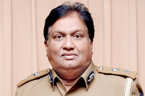முன்னாள் பிரதி பொலிஸ்மா அதிபர் கைது | Former Deputy Police Chief Arrested