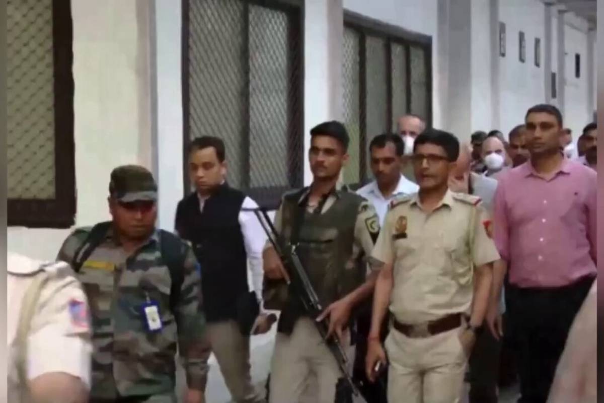 இந்தியாவில் ட்ரோன் தாக்குதல் நடத்த திட்டம்? அமெரிக்கர் உட்பட 7 வெளிநாட்டினர் கைது | Nia Arrested 7 Foreigners For Plot Against India இந்தியாவில் ட்ரோன் தாக்குதல் நடத்த திட்டம்? அமெரிக்கர் உட்பட 7 வெளிநாட்டினர் கைது | Nia Arrested 7 Foreigners For Plot Against India