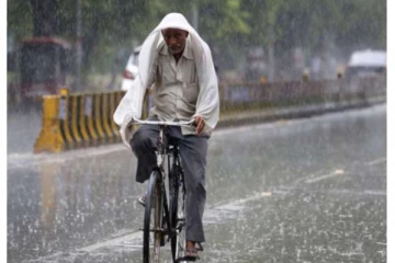 தமிழகத்தில் 14 மாவட்டங்களில் இன்று இடியுடன் கூடிய கனமழை பெய்ய வாய்ப்பு - சென்னை வானிலை ஆய்வு மையம்