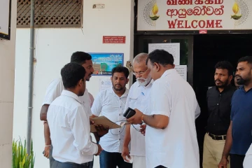 வவுனியாவில் கட்சி ஆதரவாளர்களுடன் டக்ளஸ் கலந்துரையாடல்