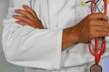 சட்ட விரோதமாக மருந்து வில்லைகளை விற்ற வைத்தியர் கைது