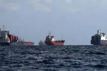 ஈரானுக்கு கடல் வழிப் போக்குவரத்து முற்றுகை ; அமெரிக்காவின் கடும் நடவடிக்கை