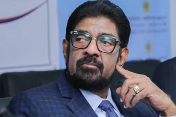 தரம் குறைந்த மருந்தினால் பார்வையிழந்தவர்கள் கெஹெலியவுக்கு எதிராக வழக்கு