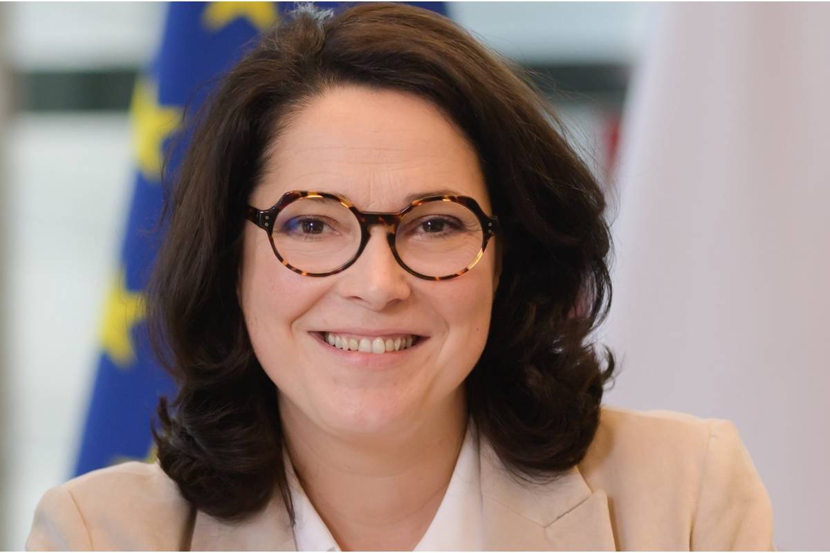 ஒலிம்பிக் போட்டிகளில் பெண்கள் பிரிவில் திருநங்கைகள் விளையாடத் தடை: பிரான்ஸ் கருத்து | France Slam Transgender Exclude From Women Olympic