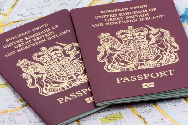 இரட்டைக் குடியுரிமை கொண்ட பிரித்தானியர்களுக்கு ஒரு முக்கிய அறிவிப்பு | Dual Nationals Denied Entry To Uk British Passport இரட்டைக் குடியுரிமை கொண்ட பிரித்தானியர்களுக்கு ஒரு முக்கிய அறிவிப்பு | Dual Nationals Denied Entry To Uk British Passport