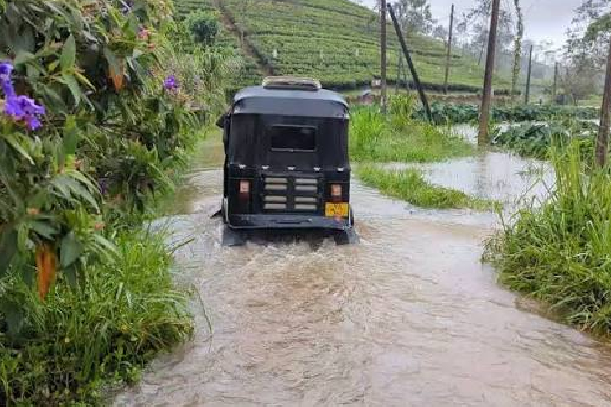 மீண்டும் மோசமாகும் வானிலை! ஹட்டன் - கொழும்பு பிரதான வீதியில் நிலச்சரிவு ஏற்படும் அபாயம் | Landslide Risk On Hatton Colombo Main Road