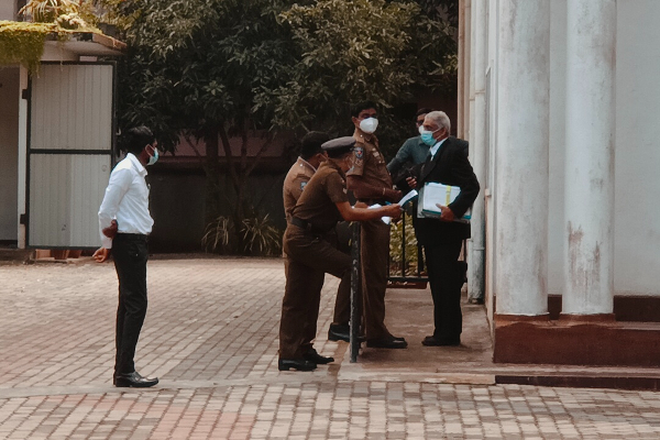 சிறிலங்கா படையினரிடம் சரணடைந்து காணாமல் ஆக்கப்பட்ட விடுதலைப்புலி உறுப்பினர்கள் தொடர்பான ஆட்கொணர்வு மனு- நீதிமன்றின் அறிவிப்பு! - ஐபிசி தமிழ்