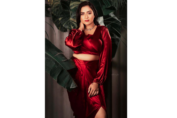 மார்டன் லுக்கில் நாம் இருவர் நமக்கு இருவர் நடிகை ஜனனி.. ரசிகர்கள் கவர்ந்த புகைப்படம் | Janani Ashok Latest Pic Gone Viral