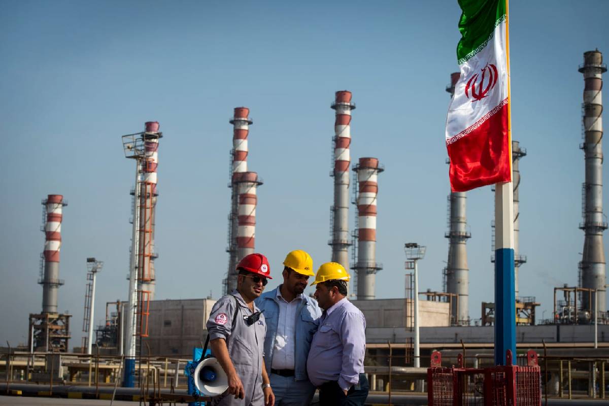ஈரான் அரசு எண்ணெய் நிறுவனத்தின் வங்கிக் கணக்குகள் முடக்கம் | Iran State Oil Company Bank Accounts ஈரான் அரசு எண்ணெய் நிறுவனத்தின் வங்கிக் கணக்குகள் முடக்கம் | Iran State Oil Company Bank Accounts