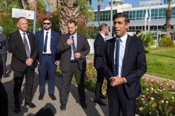 எப்போதும் உங்களுக்கு துணை நிற்போம்: இஸ்ரேலில் பிரித்தானியா பிரதமர் ரிஷி சுனக்