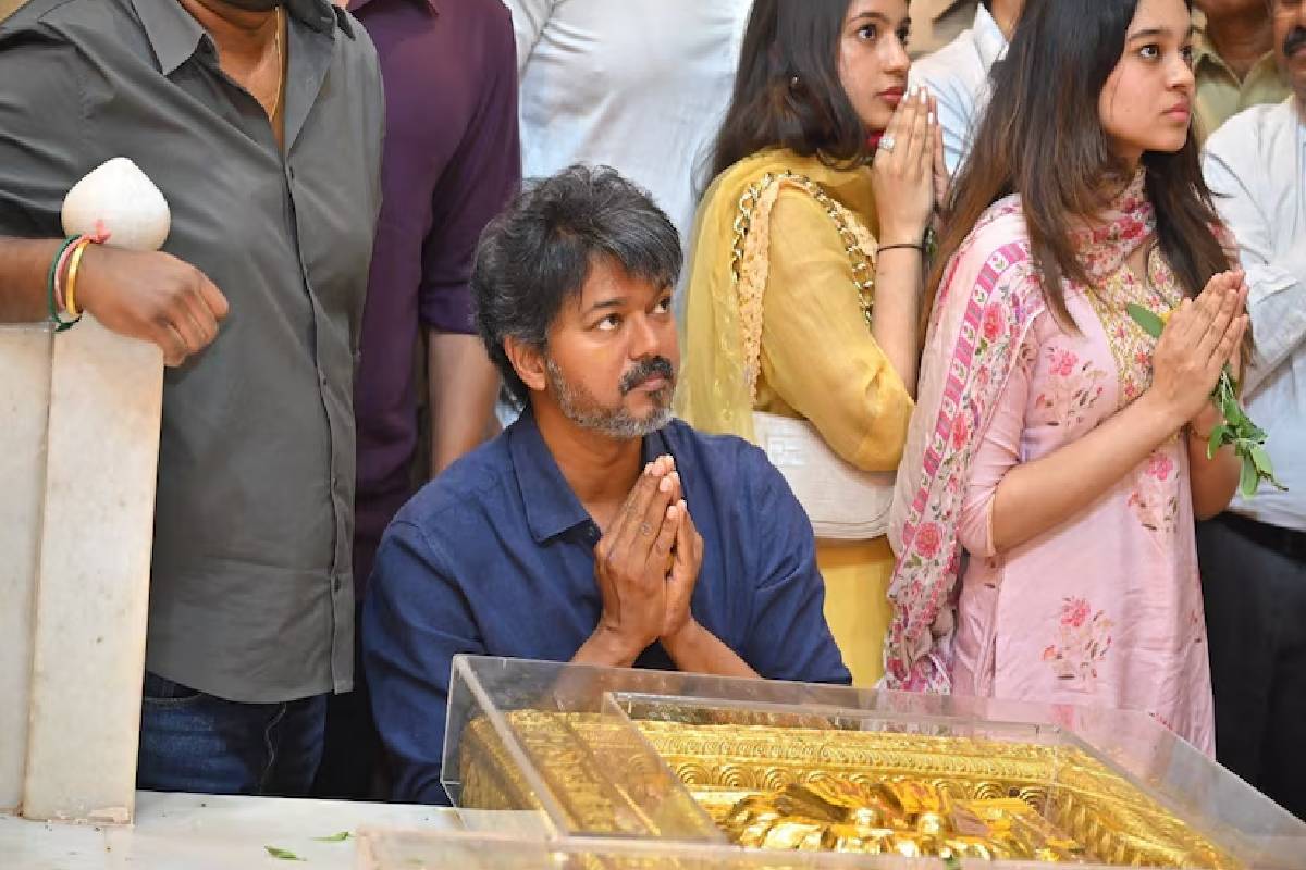 விஜய்யுடன் தனி விமானத்தில் சென்ற பெண்கள் யார்? வெயளியான ஆதாரம் | Women Who Flew With Vijay On A Private Flight