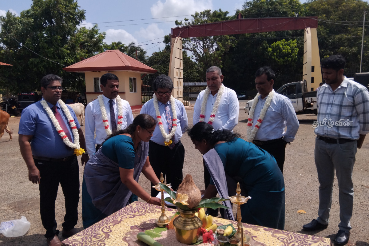 கிளிநொச்சியில் வியாபார நடவடிக்கைகளுக்காக 34 கடைகள் திறந்து வைப்பு | Business Activity In Kilinochchi கிளிநொச்சியில் வியாபார நடவடிக்கைகளுக்காக 34 கடைகள் திறந்து வைப்பு | Business Activity In Kilinochchi