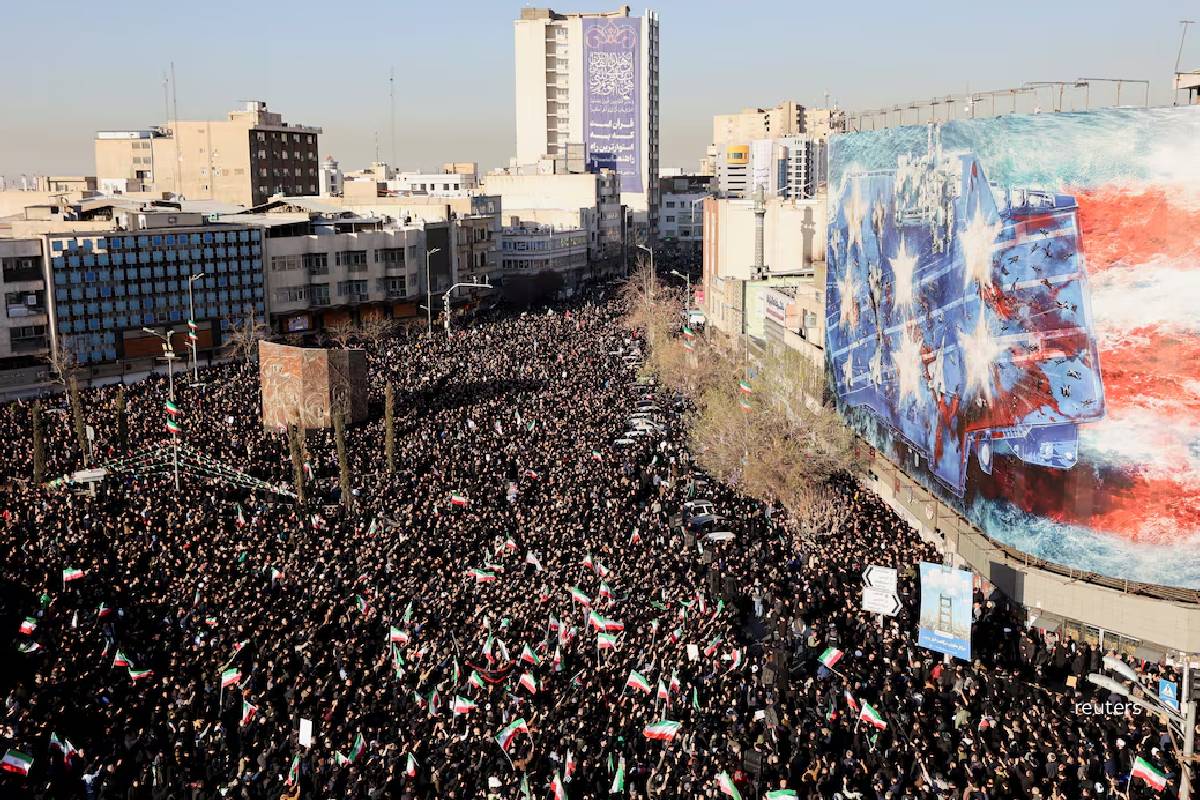 ஒரேயடியில் 48 ஈரானியத் தலைவர்கள், 9 கடற்படைக் கப்பல்கள் துவம்சம்: பெருமை பேசும் ட்ரம்ப் | Trump Brags Us Wiped Out