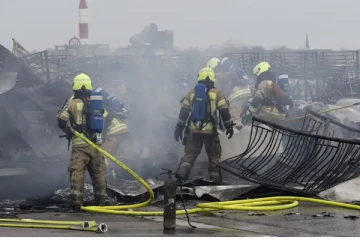 ஜேர்மனியில் உக்ரைன் அகதிகள் மையத்தில் தீ: சதியா?