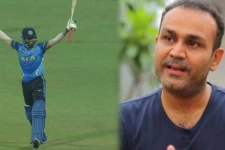 37 பந்துகளில் சதமடித்து வியக்க வைத்த பிரபல வீரர்! ஜாம்பவான் ஷேவாக் மனதார பாராட்டு