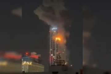 යුධ ගිනිවලින් බහරේන් දැවේ - බහරේන් හෝටලයකට සහ ගොඩනැගිලි දෙකකට ඉරානයෙන් දරුණු ප්‍රහාරයක්