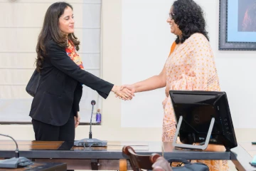 IMF නියෝජිතයින් සහ අග්‍රාමාත්‍යවරිය අතර හමුවක්