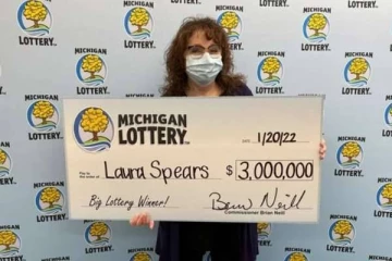 குப்பை என நாம்  ஒதுக்கும் ஸ்பேம் மின்னஞ்சலில்  வந்த தகவல்;  கோடீஸ்வரியான  பெண்!