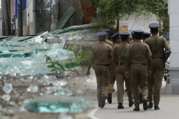 தென்னிலங்கையில் இரண்டு வெளிநாட்டு குழுக்களுக்கு இடையில் கடும் மோதல்