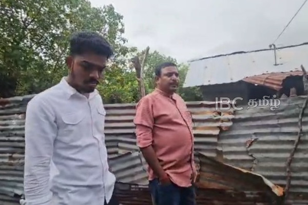 குடவத்தை மக்களிடமிருந்து றஜீவன் எம்.பிக்கு பறந்த முறைப்பாடு | Kudawatta Residents Complain To Mp Rajeev குடவத்தை மக்களிடமிருந்து றஜீவன் எம்.பிக்கு பறந்த முறைப்பாடு | Kudawatta Residents Complain To Mp Rajeev