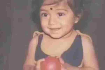 சிறுவயதில் செம கியூட்டாக இருக்கும் இந்த நடிகர் யார் என்று தெரிகிறதா?.. மாஸ் படம் கொடுத்தவர் தான்