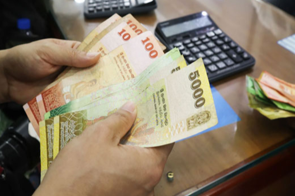 அரச ஊழியர்களின் சம்பளம்..! அமைச்சர் வெளியிட்டுள்ள தகவல் | Government Workers Salary In Sri Lanka அரச ஊழியர்களின் சம்பளம்..! அமைச்சர் வெளியிட்டுள்ள தகவல் | Government Workers Salary In Sri Lanka