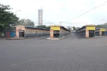 முற்றாக முடங்கியது கொழும்பு (புகைப்படங்கள் இணைப்பு)
