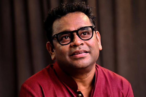 இசை புயலால் கண்ணீர் விட்ட பிரபல இயக்குனர் - இப்படி ஒரு நிலமையா!! | Mani Ratnam Cried Because Of Ar Rahman