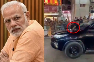 பிரதமர் மோடியின் கார் மீது செருப்பு வீச்சு - சொந்த தொகுதியில் நிகழ்ந்த சோகம்!