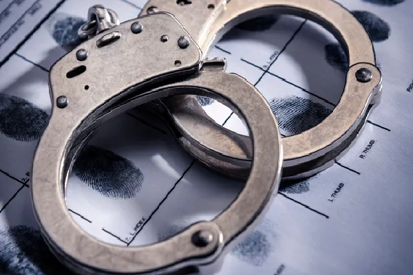 ஒரே குடும்பத்தை சேர்ந்த மூன்று பெண்கள் கைது ; பெரும் மோசமான செயல் அம்பலம் | Three Women From Same Family Arrested In Sri Lanka