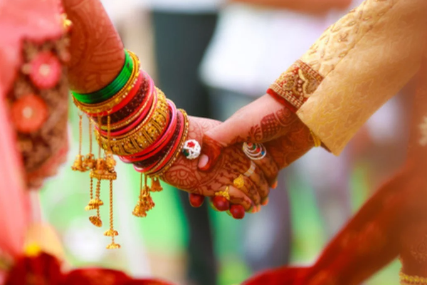 bjp-leaders-daughter-marry-a-muslim bjp-leaders-daughter-marry-a-muslim