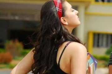 ஹார்மோன் ஊசி போட்டு 16 வயசுல ஹீரோயின் ஆனேனா!! அதிர்ந்து போன அந்த நடிகை..