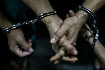 பாடசாலை மாணவர் குழுக்களிடையே ஏற்பட்ட மோதல் ; 7 பேர் கைது!