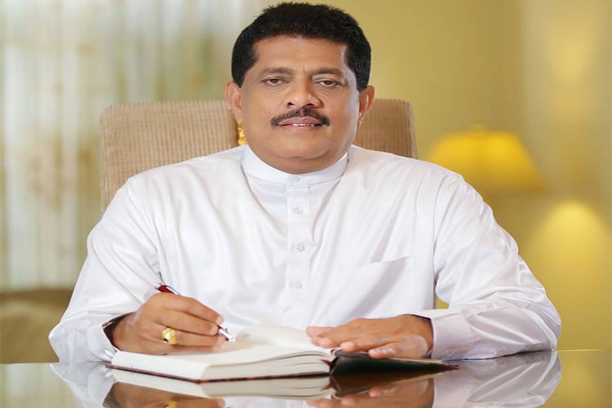 முன்னாள் பிரதியமைச்சர் சரண குணவர்தனவின் மனைவி கைது | Wife Deputy Minister Sarana Gunawardena Arreste