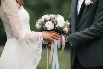 திருமண நிகழ்வில் பயங்கரம்; நபர் ஒருவர் அடித்துக் கொலை