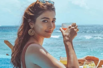 மாலத்தீவில் சுற்றி திரியும் நடிகை பூஜா ஹெக்டே.. இணையத்தில் வைரலாகும் புகைப்படங்கள்