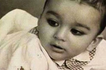 இந்த புகைப்படத்தில் இருக்கும் பிரபலம் யார் தெரியுமா?..இவர் லியோ படத்தில் முக்கியமான ரோலில் நடித்துள்ளார்