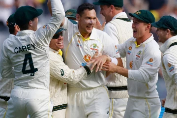 3வது ஆஷஸ் டெஸ்டில் இக்கட்டான நிலையில் இங்கிலாந்து... தொடர் வெற்றியை நோக்கி அவுஸ்திரேலியா