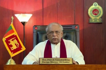 வீட்டிலிருந்து வேலை செய்வதனை ஊக்குவிக்க வேண்டும் : தினேஸ் குணவர்தன