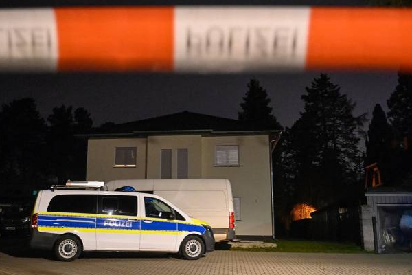 ஜேர்மனியில் மனைவி - மூன்று குழந்தைகளை கொடூரமாக கொன்ற தந்தை! வெளியான அதிர்ச்சி காரணம் | Murder Germany Father Killed Wife Three Girls