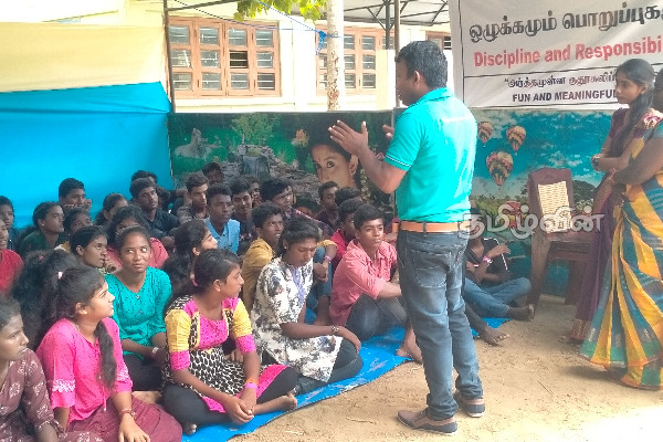 கிளிநொச்சியில் வேள்ட் விசன் நிறுவனத்தினால் விழிப்புணர்வு செயலமர்வு (Photos) | Awareness For Children World Vision Kilinochchi