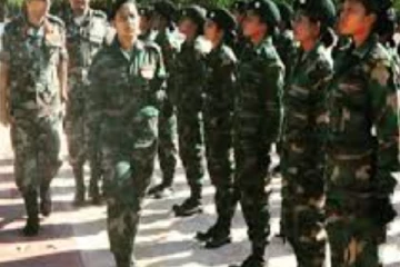 வீட்டில் பதுங்கியிருந்த 3 பெண் சிப்பாய்கள் ; 119 இற்கு பறந்த அழைப்பு