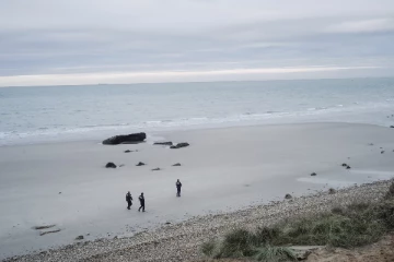 ஆங்கிலக்கால்வாயில் கவிழ்ந்த புலம்பெயர்வோர் படகு: பச்சிளங்குழந்தைக்கு நேர்ந்த துயரம்