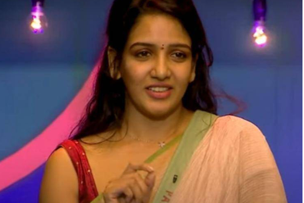 பிக்பாஸுக்கு பிறகு புது ஹேர் ஸ்டைலில் ஆளே மாறிப்போன பாவனி - வைரலாகும் வீடியோ - தமிழ்நாடு